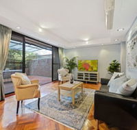 Terrace Living in the Heart of Sydney - Tourism Bookings