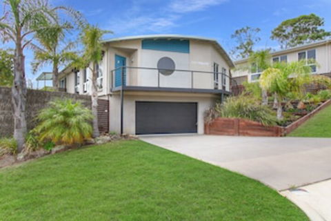 Lake House - Events Australia 0