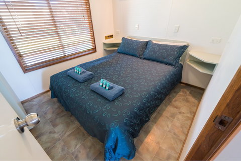 Edithburgh Caravan Park - Events Australia 6