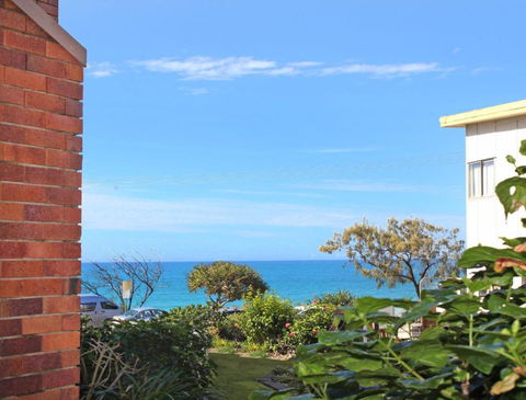 Unit 4 Coolum Cove Coolum Beach - Tourism Bookings 6