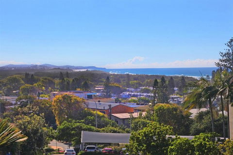 Unit 4 Cooltoro Court Coolum Beach - Events Australia 6