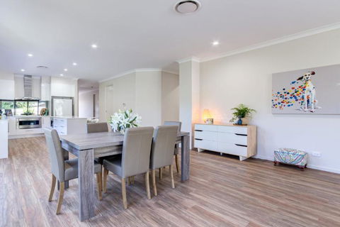 59 Banksia Avenue Coolum Beach Pet Friendly Linen Included 500 BOND - Events Australia 3