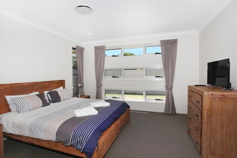 59 Banksia Avenue Coolum Beach Pet Friendly Linen Included 500 BOND - Events Australia 6