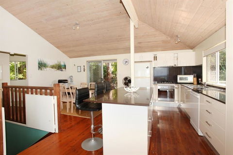 56 Millen Crt Coolum Beach Pet Friendly Linen Included - Events Australia 4