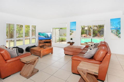 11 Dalmor Court Coolum Beach Pet Friendly Linen Supplied 500 BOND - Tourism Bookings 2