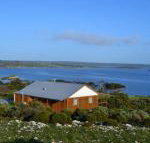 Pelican Lagoon Cabin - Events Australia