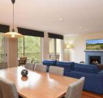 Villa 3br De Saran Resort Condo located within Cypress Lakes Resort nothing is more central - Events Australia