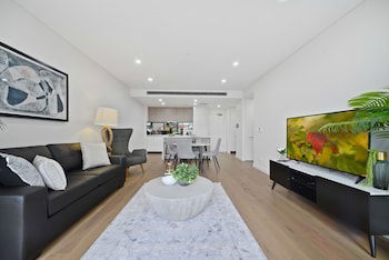 Ultra Modern Luxurious Home In Tranquil Sydney - Events Australia 0