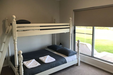 Beaufortia Views - Events Australia 3