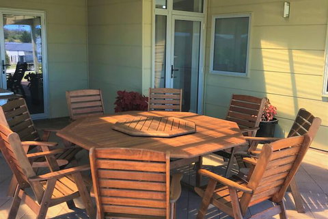 Beaufortia Views - Events Australia 1