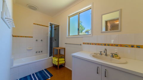 12 Aloha Ventnor Beach House - Accommodation Europe 5