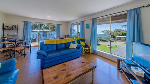 12 Aloha Ventnor Beach House - Accommodation Europe 4