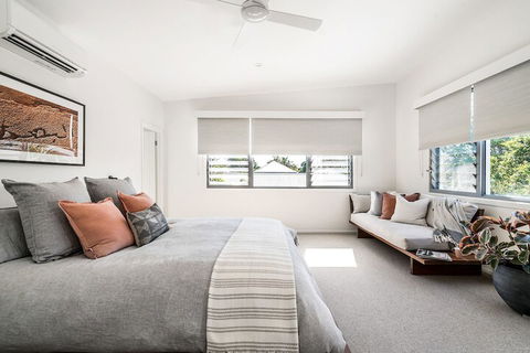 Shore Beats Work - Accommodation Europe 6