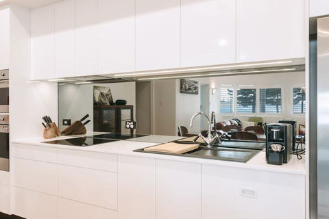 Deco Beach Luxury Apartments - Accommodation Europe 1