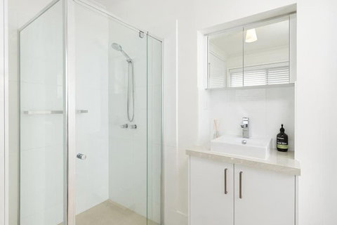 Living In Luxury Central & Sophisticated - Events Australia 4