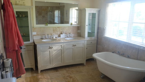 Yea Woodduck Cottage - Events Australia 5