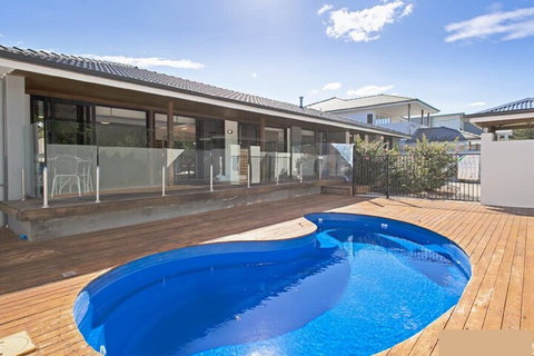 Hibiscus House Sawtell NSW - Events Australia 1