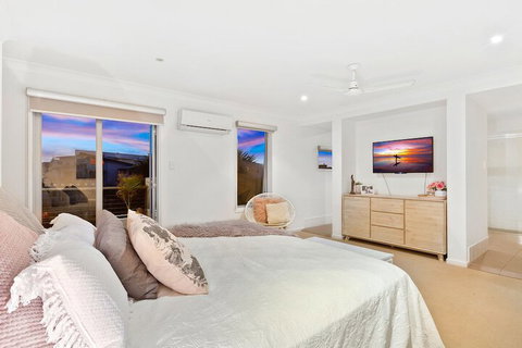 Beachside Holiday Escape - Events Australia 2