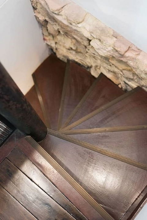 Historic 1890s House With Terraced Backyard Deck H346 - Tourism Bookings 0
