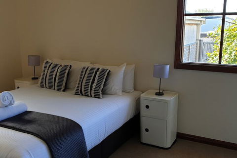 Old World Charm On Shannon - Accommodation Europe 6