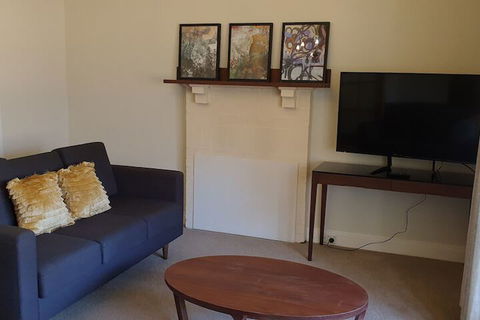 Old World Charm On Shannon - Accommodation Europe 1