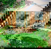 Camelias Boutique Cottage in Dianella - Events Australia