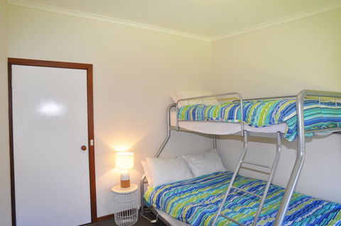 Inlet Dreaming Free Wifi - Accommodation Europe 2