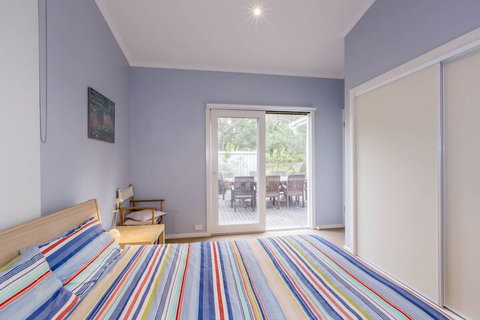 Breezes PET Friendly - Events Australia 1