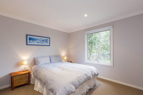 Breezes PET Friendly - Events Australia 6