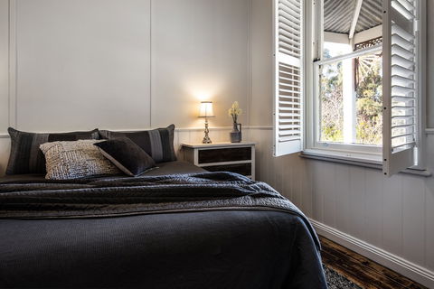 Table Hill Cottage - Events Australia 2