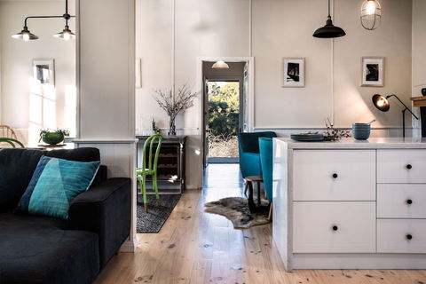 Table Hill Cottage - Events Australia 3