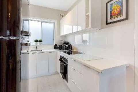 Louisa Court 4 / 49 Donald Street - Events Australia 3