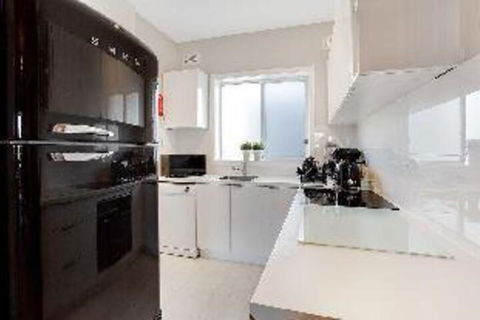 Louisa Court 4 / 49 Donald Street - Events Australia 4