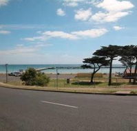 Portarlington Holiday Units  Pool - Events Australia