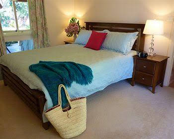 Australian Home Away At Eltham Venn Cottage - Events Australia 4