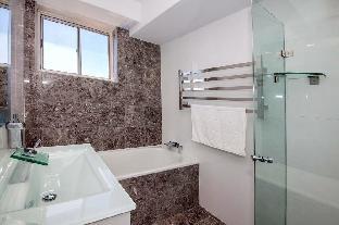 The Helm Unit 15 22 Voyager Close - Events Australia 5