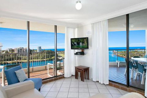 Seascape Unit 1402 Great Location & Amazing Water Views - Events Australia 3