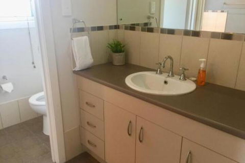 Kellys Bnb - Accommodation Europe 0