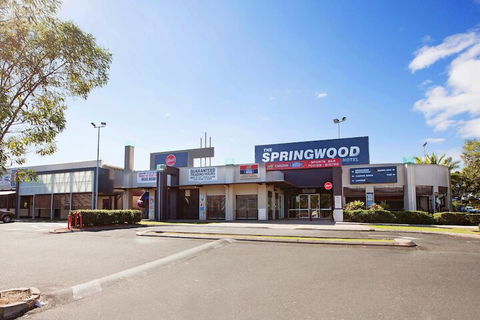 Nightcap At Springwood Hotel - Events Australia 4