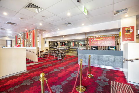 Nightcap At Springwood Hotel - Events Australia 6