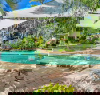 Beachfront Apartments on Trinity Beach - Events Australia