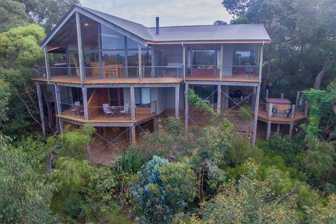 HideAway Haven - Events Australia 0