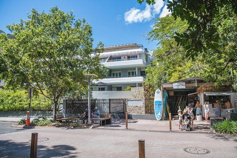 Saks On Hastings - Events Australia 3