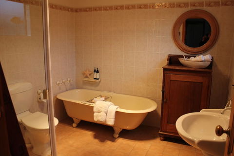 Boathouse - Birks River Retreat - Birks Harbour - Events Australia 4