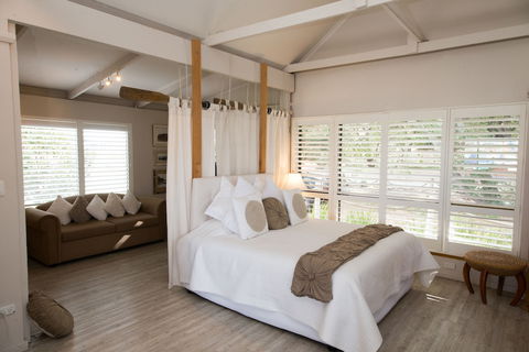 Boathouse - Birks River Retreat - Birks Harbour - Events Australia 6