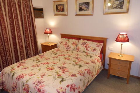 Mast Gully Gardens Bed & Breakfast - Events Australia 6