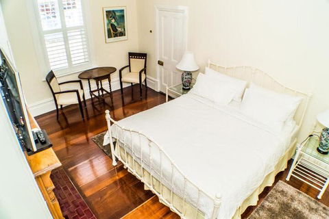 South Beach Bed & Breakfast - Accommodation Europe 6