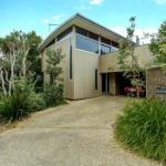 STYLISH HOLIDAY HOME OPPOSITE SURF - Events Australia 0