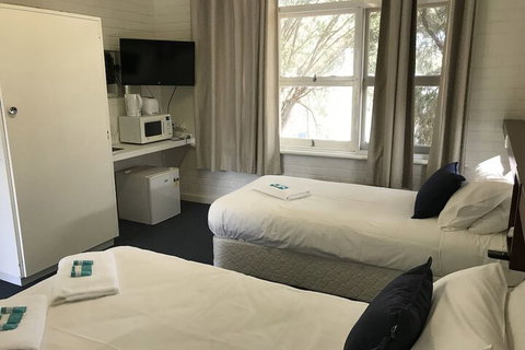 Walpole Hotel Motel - Events Australia 5