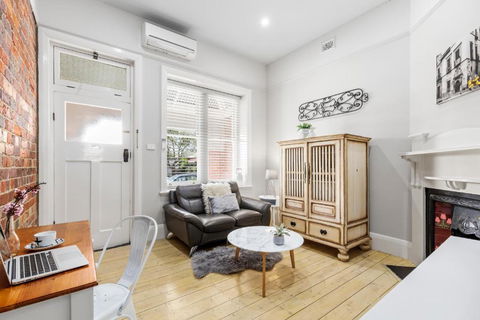 Boutique Studio On Ryrie 5 Serviced Studios Geelong CBD - Tourism Bookings 2